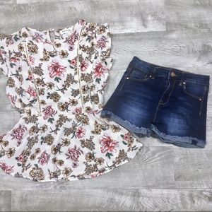 🌷Sleeveless Floral print Montreau blouse 🌷